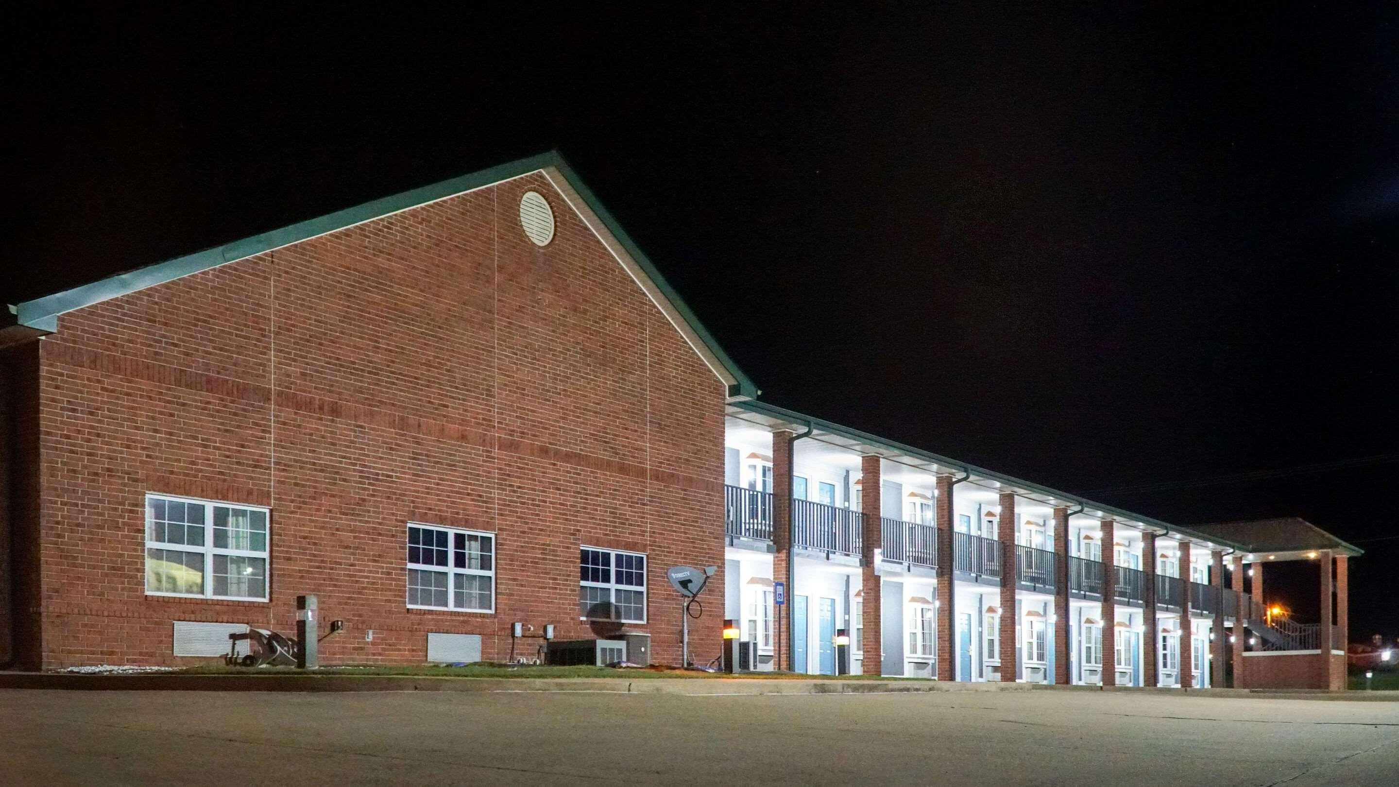 Rodeway Inn Beebe Exterior foto